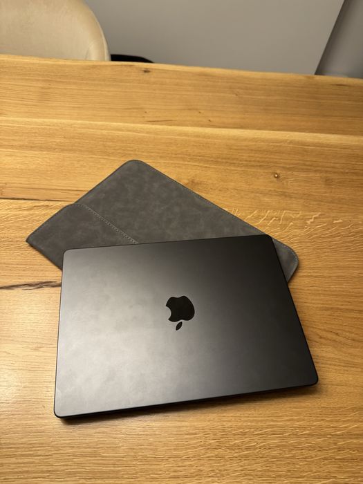 MacBook Pro 14” M3 Pro — 18 GB RAM, 512 GB SSD