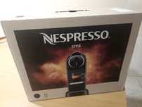Máquina café Nespresso - nova