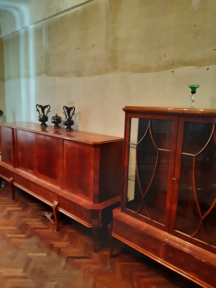 Сервант и горка 20век