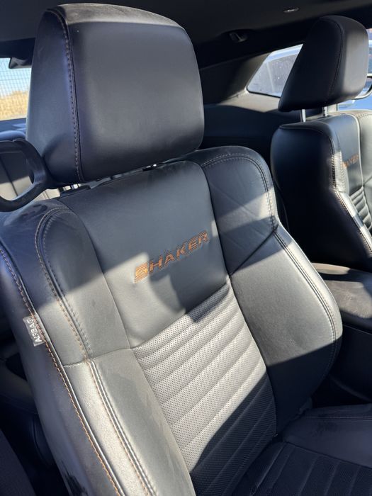 Dodge Challenger Shaker 5.7