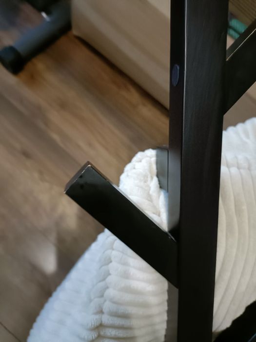 Trzy wieszaki czarne Ikea tjusig