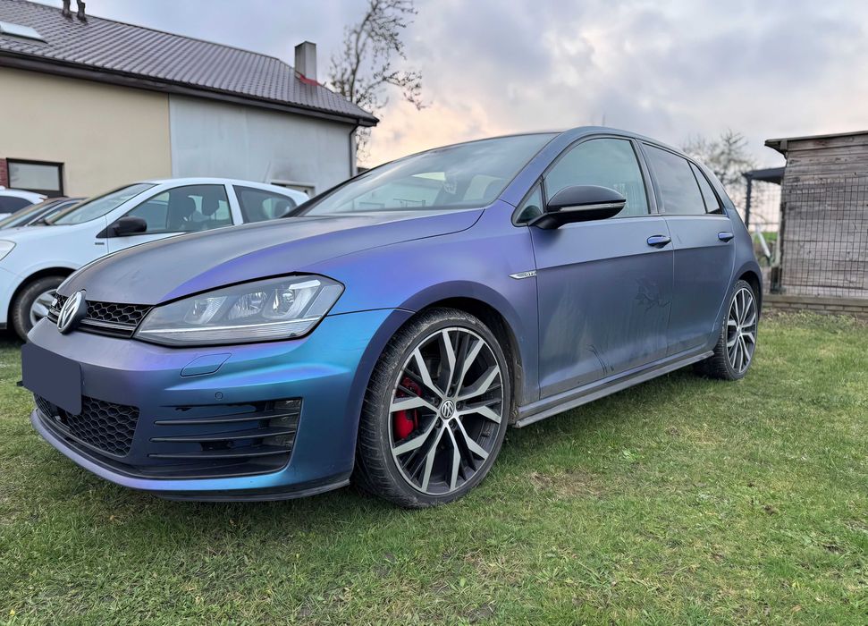 Volkswagen Golf      2016