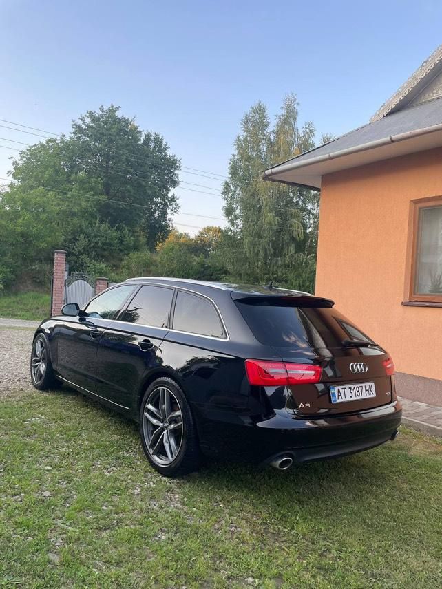 Продаю Audi A6 2012
