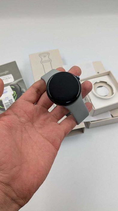 Смарт годинник Google Pixel Watch 3