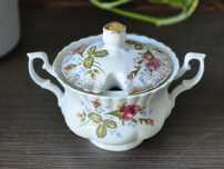 Porcelanowa cukiernica Chodzież Iwona róże