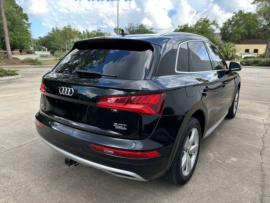 Audi Q5      2018