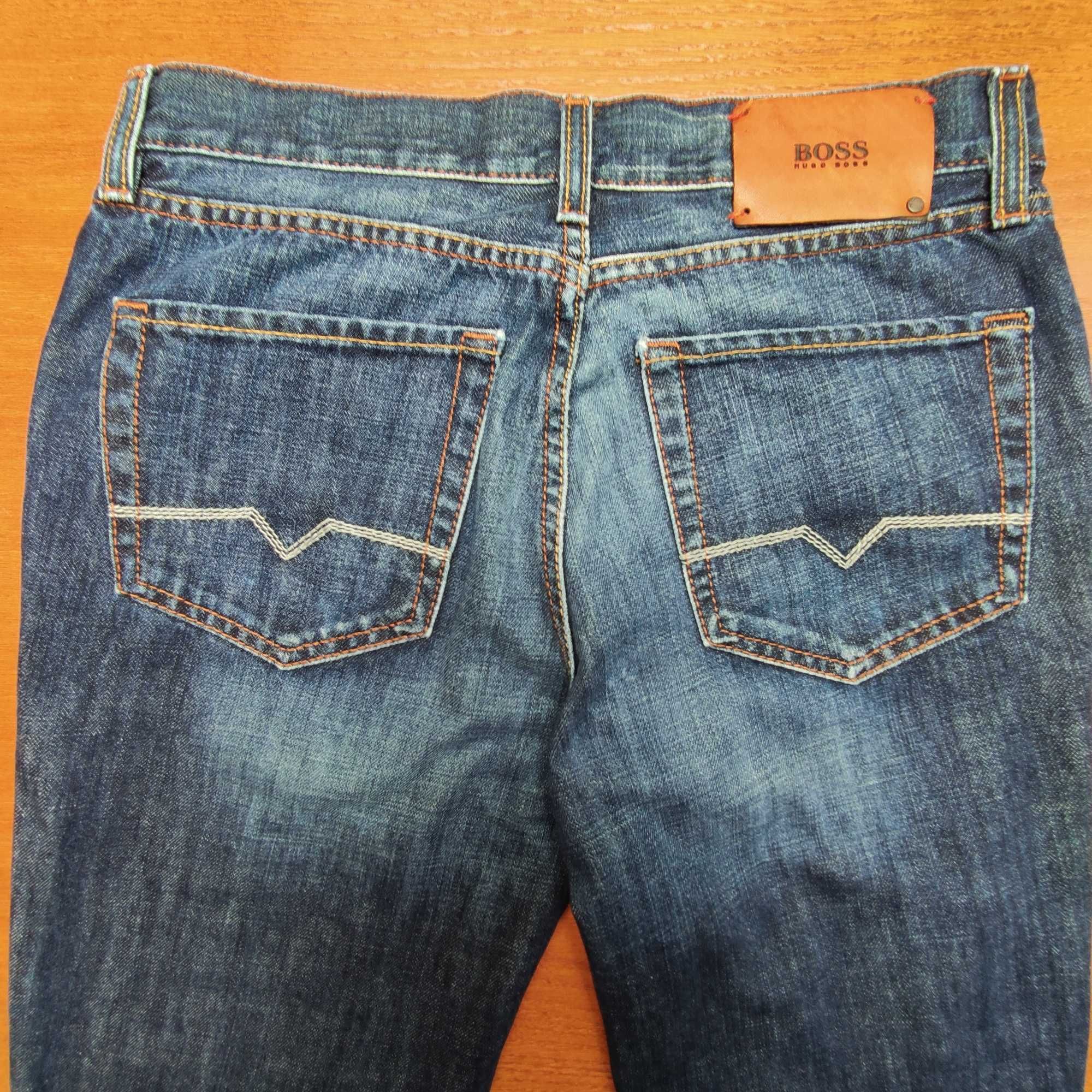 Spodnie jeans HUGO BOSS - rozmiar W31 L32