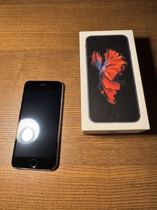 Iphone 6s wraz z pudełkiem