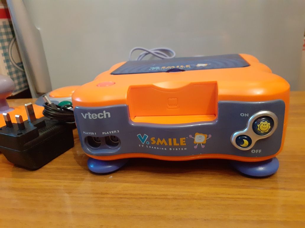 Vtech VSmile TV игровая консоль + 1 контроллёр + 3 картриджа