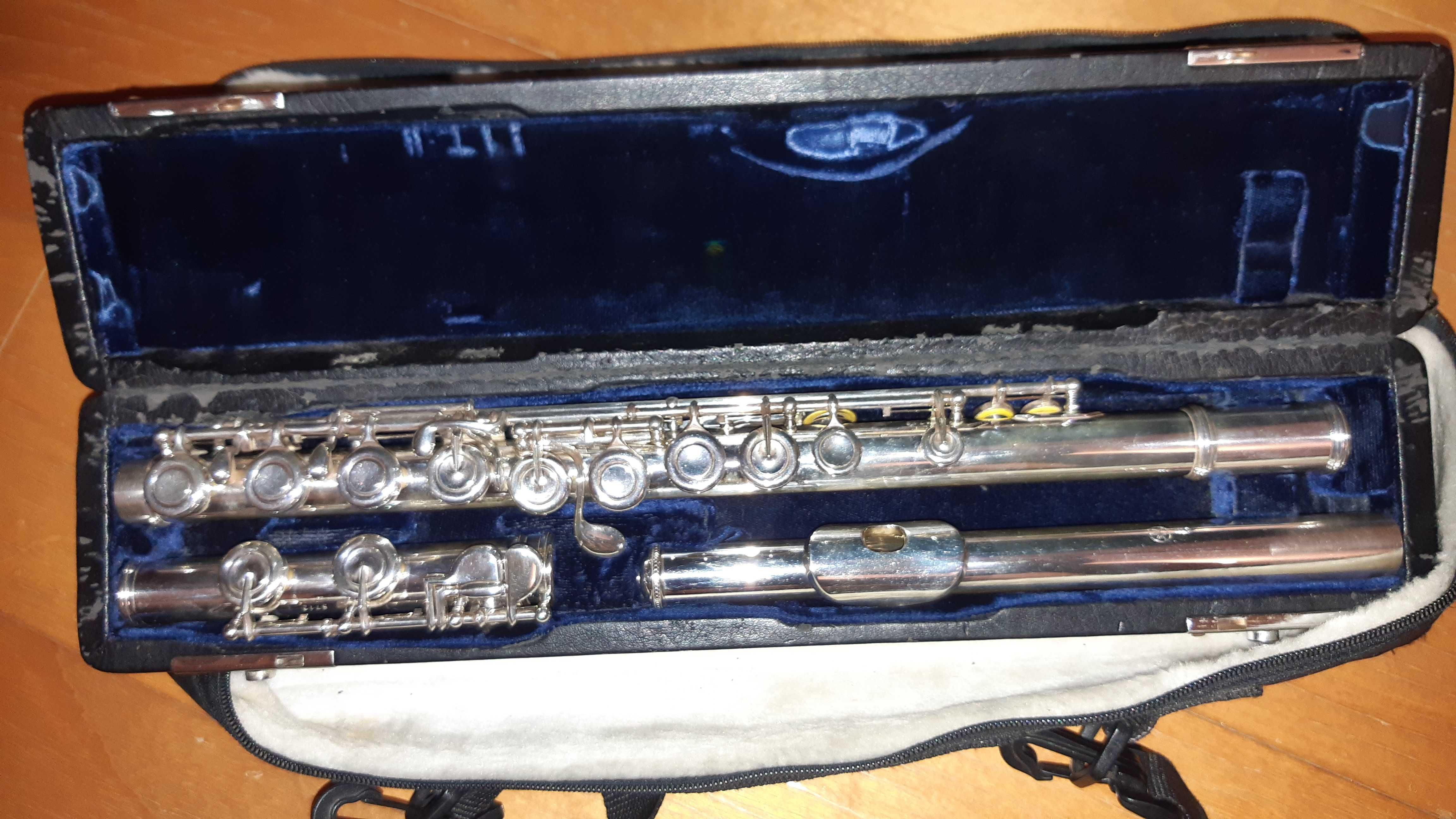 Flauta Transversal Yamaha YFL  814 Japan (prata pura)