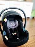 Fotelik z bazą cybex aton m i-size 0-13