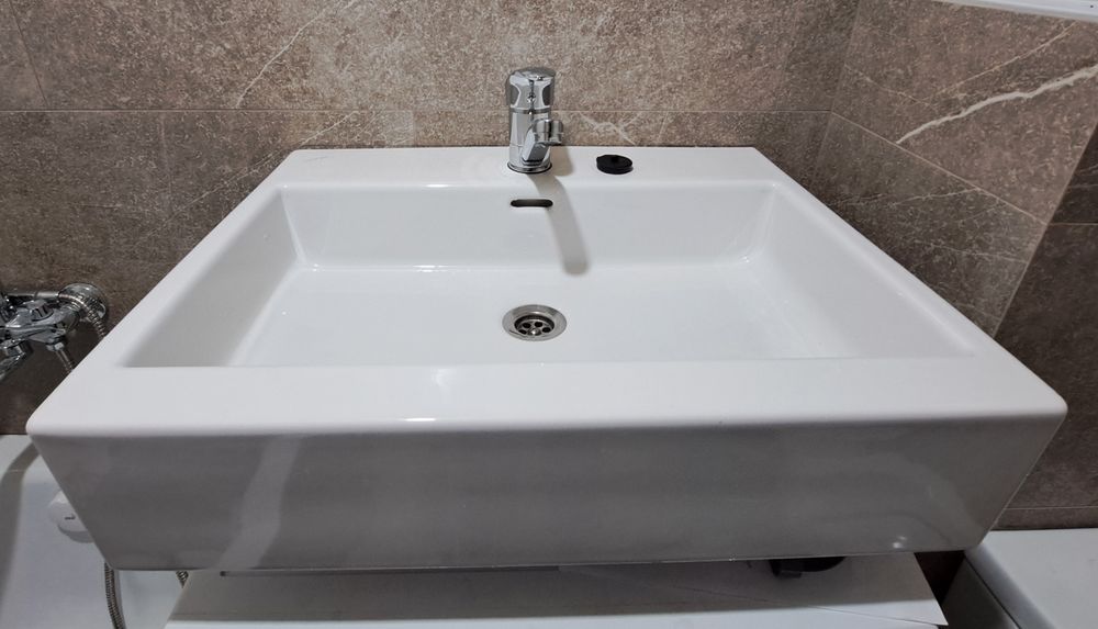 Раковина під пралку Laufen