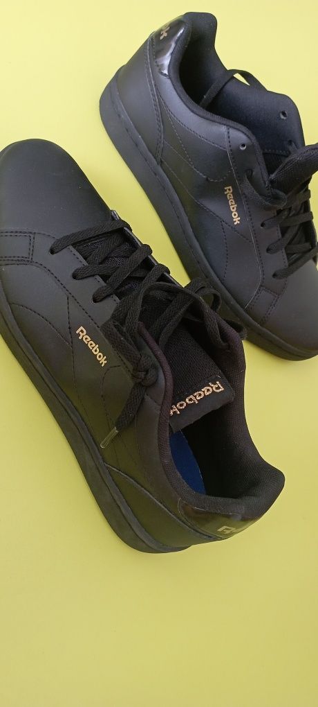 Кросівки туфлі Reebok