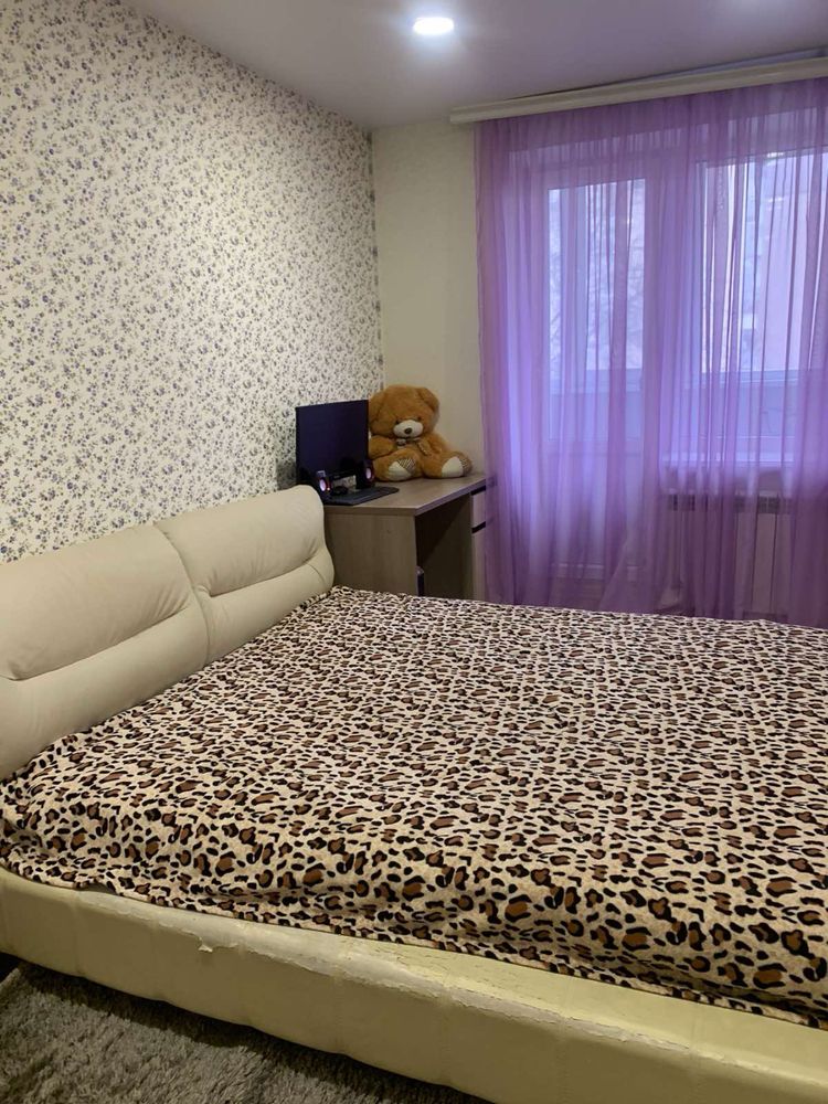 Власник! Продам 4 кімн. кв., по вул. Олексіївська 14 А