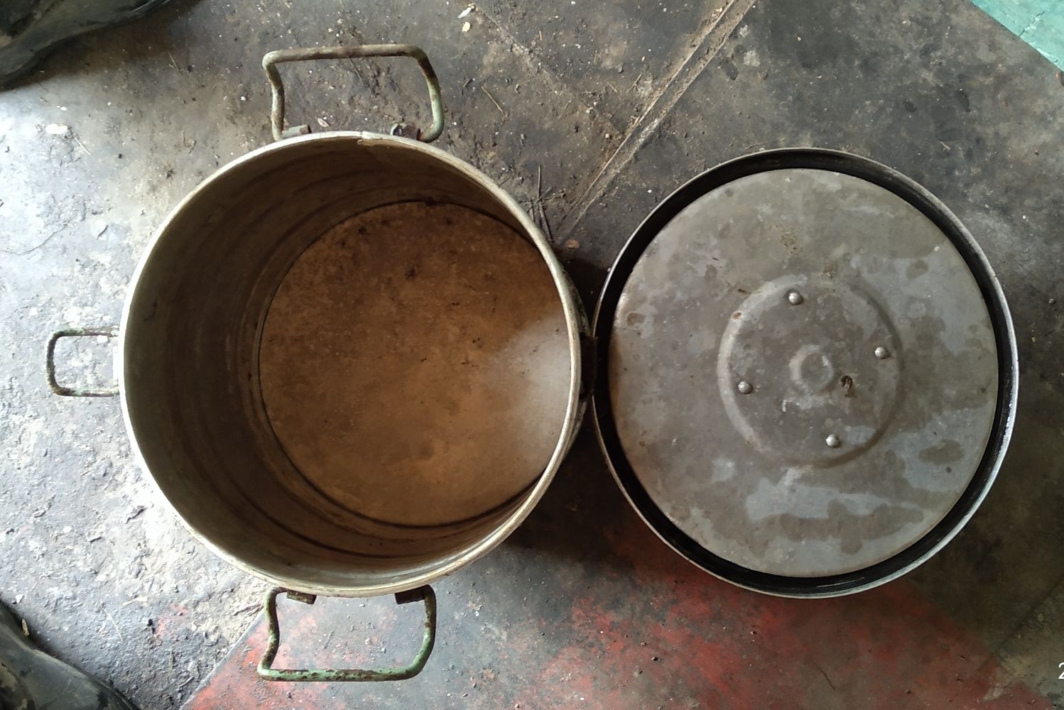 Продам Бедон 36л