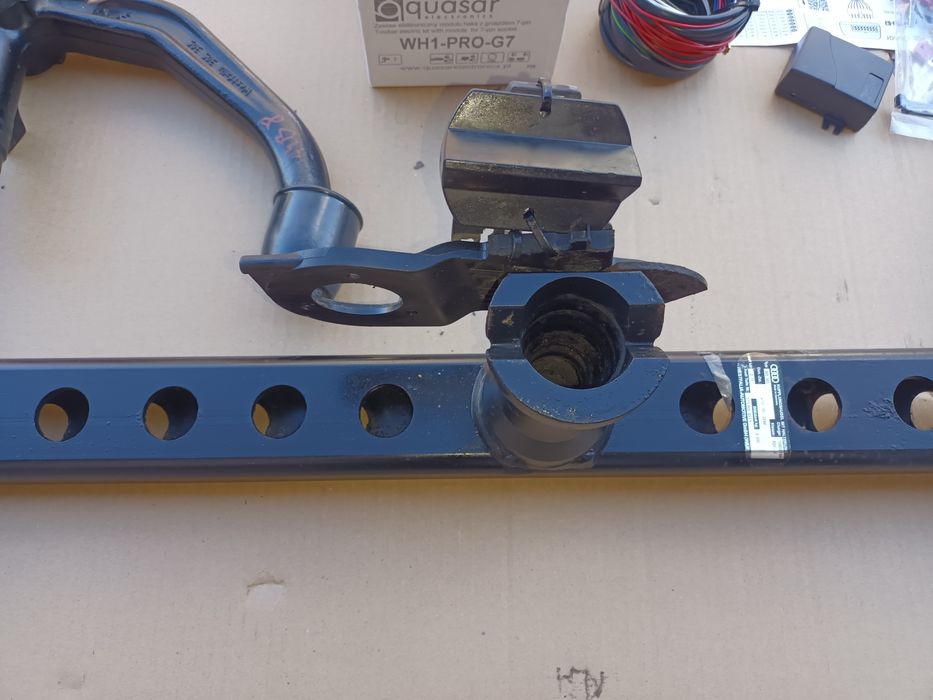 Hak holowniczy odpinany komplet westfalia audi a4 b8