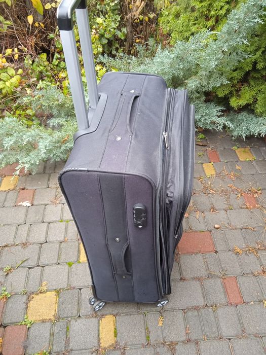 Чемодан большой 72*48*35 б у