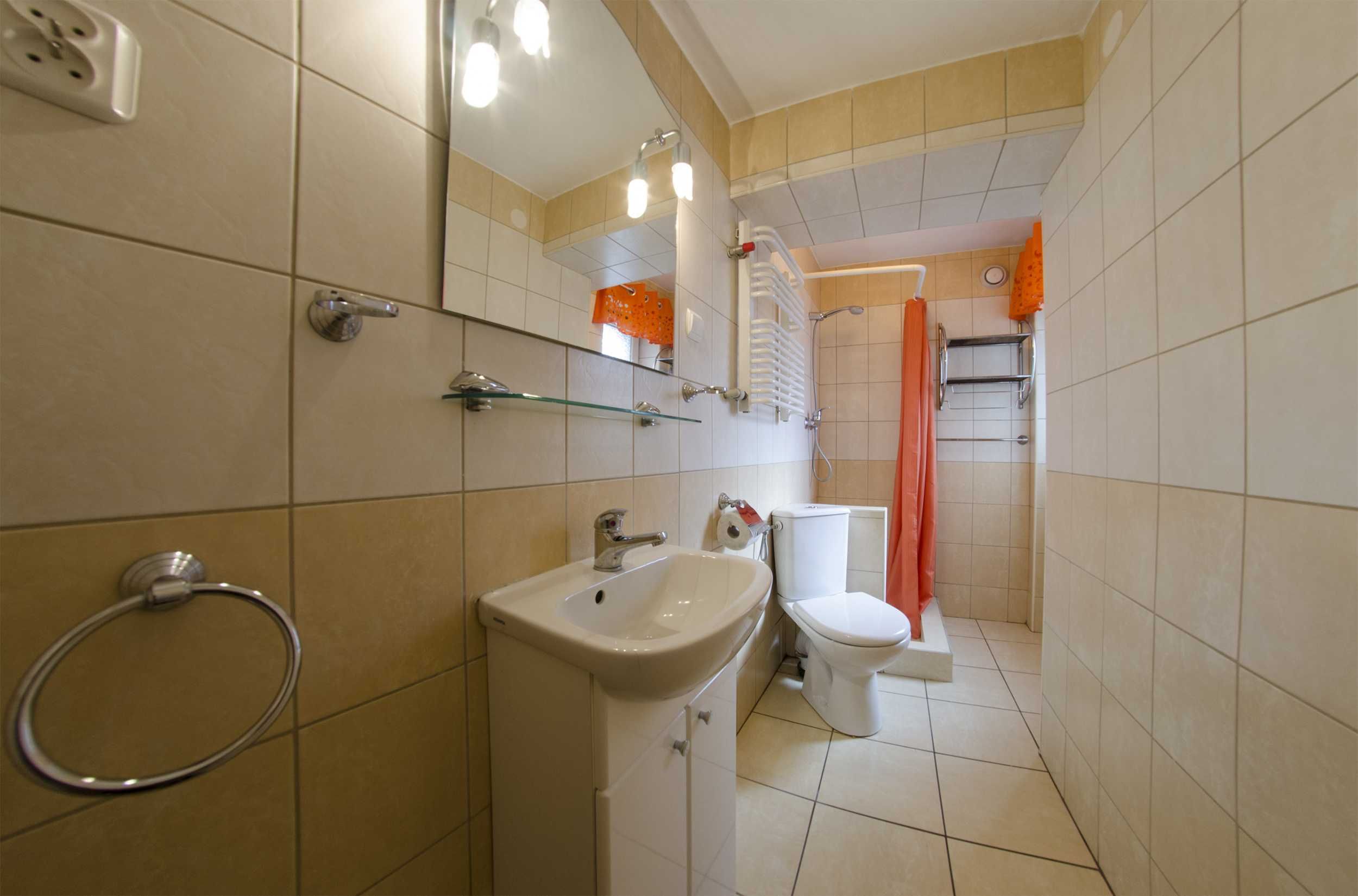 Pokój 2-4os z łazienką mini aneks 300m morze Orłowo