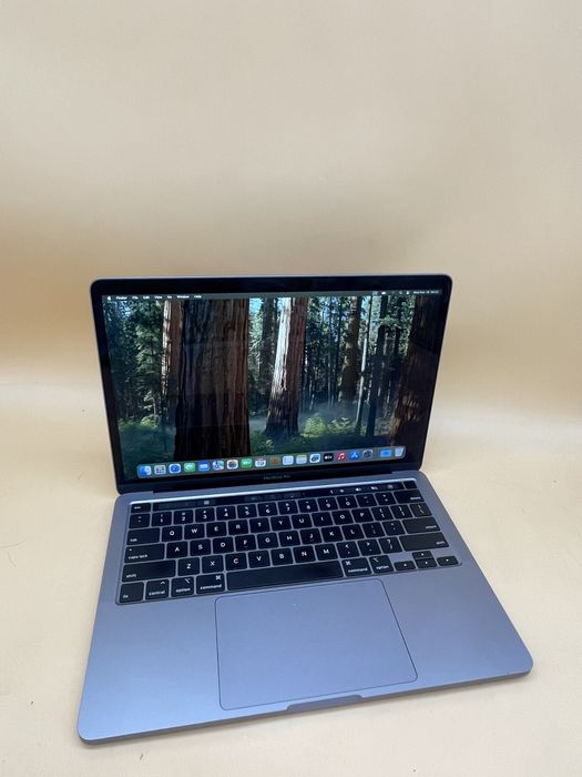 Macbook pro 2020 i5 512gb