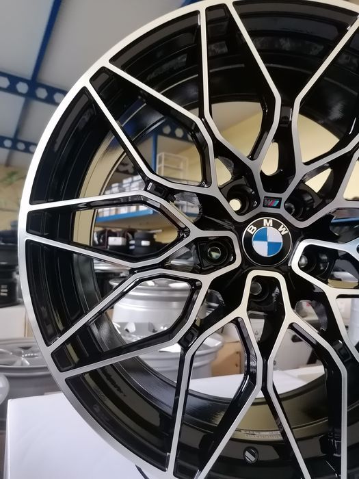 Felgi aluminiowe BMW dwie szerokości 8,0 9,0 5x112