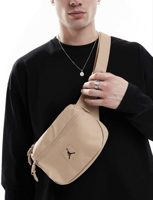 Сумка через плече, бананка Jordan Crossbody (2L)  Оригінал!!!