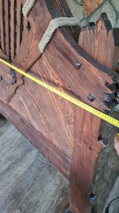 Стіл деревяний  індивідуальне виготовлення.