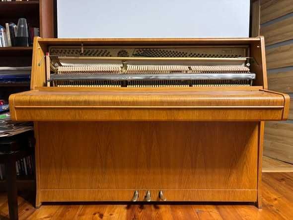 Sprzedam pianino akustyczne