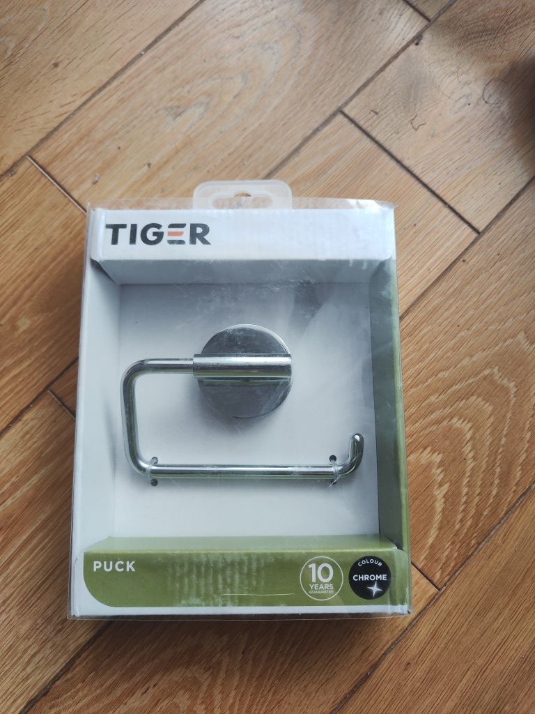 Tiger Puck wieszak na papier toaletowy