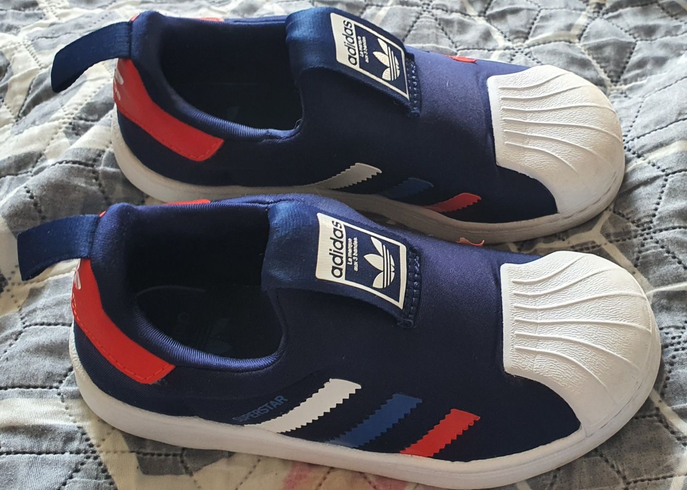 Adidas Superstar r.30  wkladka 19cm