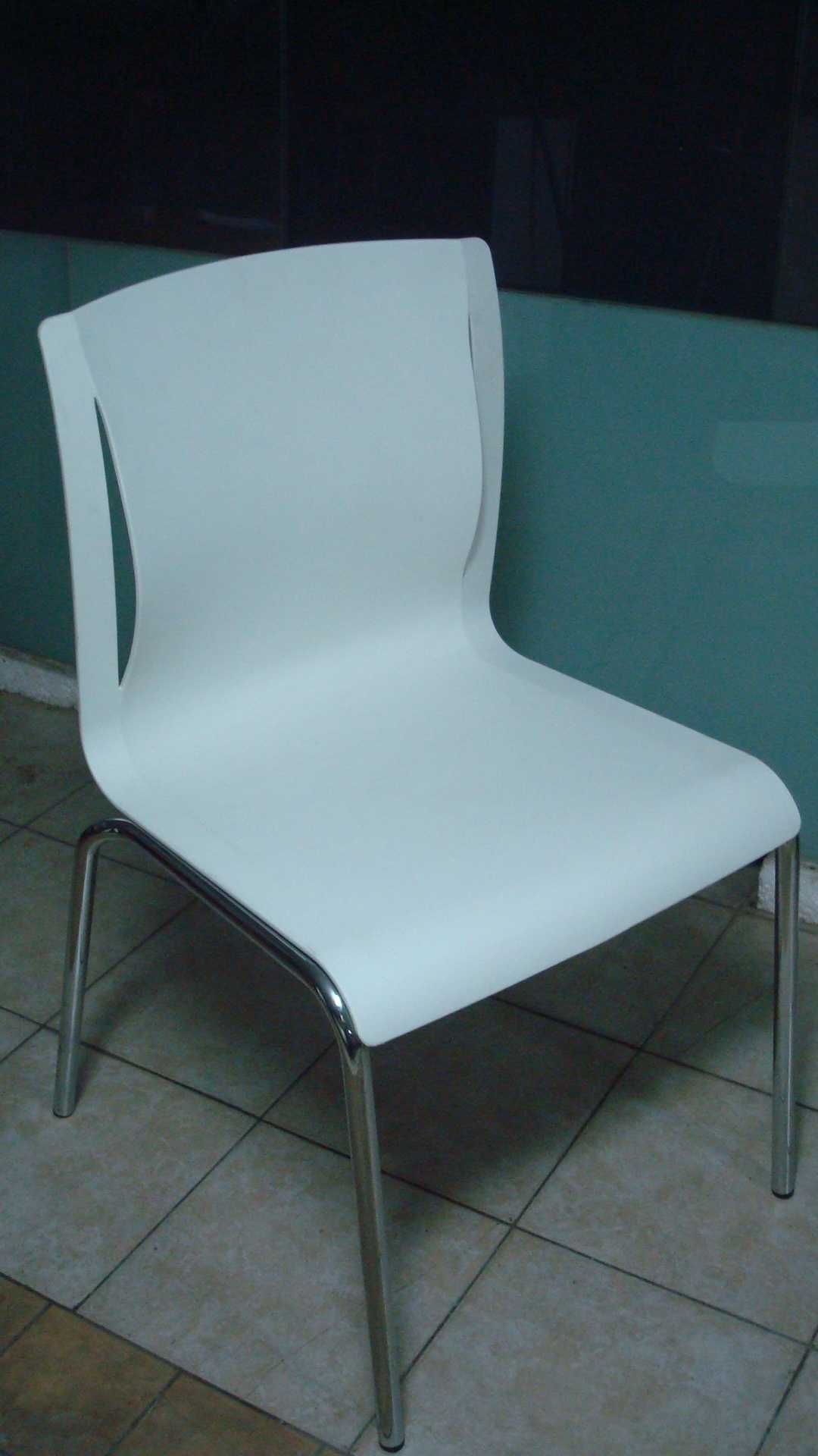 Krzesło biurowe KONIG NEURATH  białe