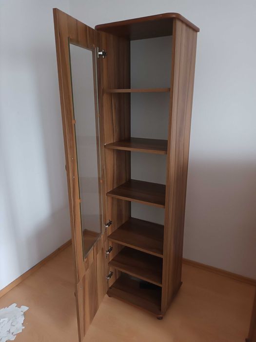 Regał + komoda używana do sprzedania, dobry stan.