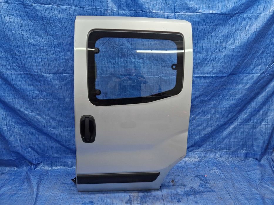 Citroen Nemo drzwi tylne lewe Kompletne Bardzo Ładne