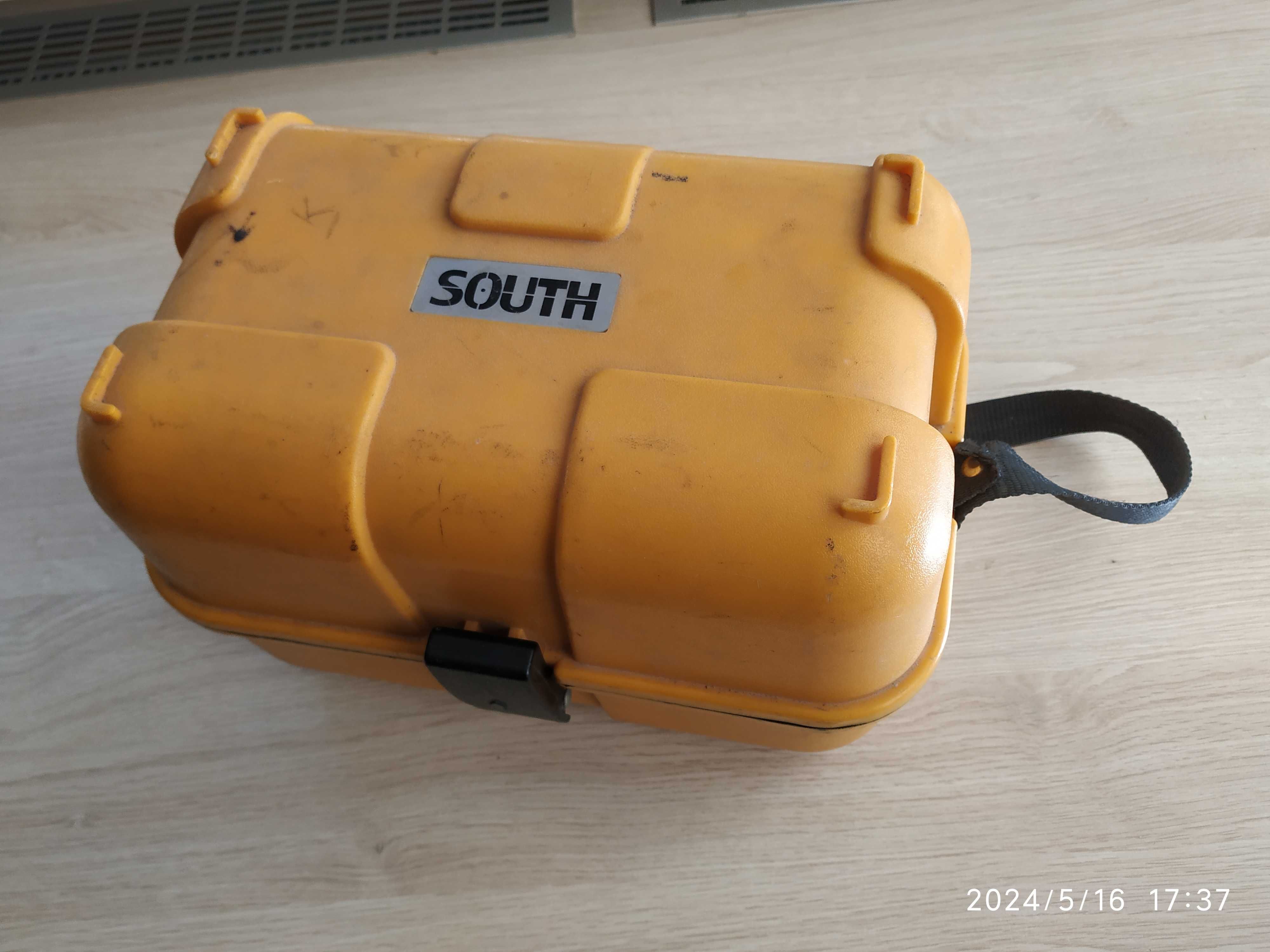 Niwelator optyczny SOUTH NL 26 z pudłem zabezpieczającym