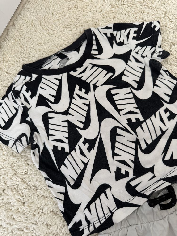 Набір (футболка Nike + шорти Zara) 18 міс