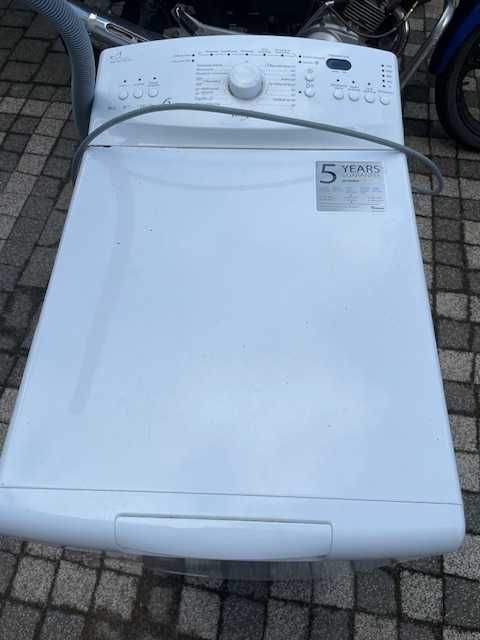 Pralka Whirlpool od góry