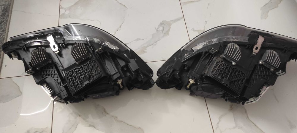 Lampa BMW f10 f11 lift lci bi xenon lewa prawa skrętna