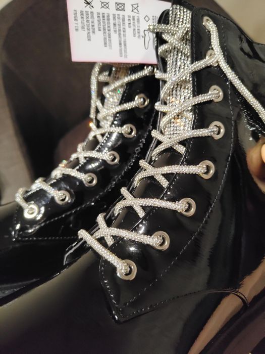 Nowe botki damskie ocieplane rozmiar 39