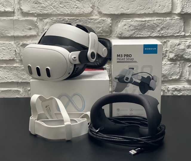 Meta Quest 3 128GB na gwarancji + BoboVR Head Strap + Kabel IkarVR