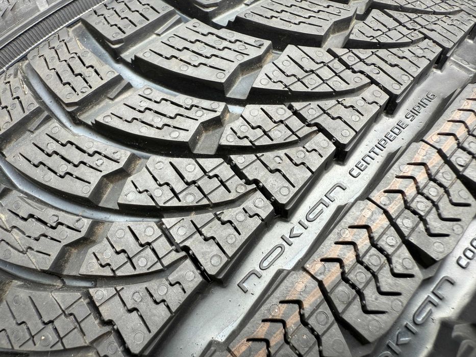 225-45 R19 96V Nokian WR A4 2024 2шт
