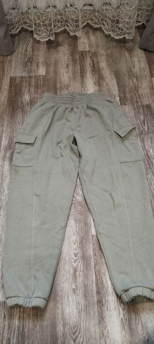 Лот жіночого одягу