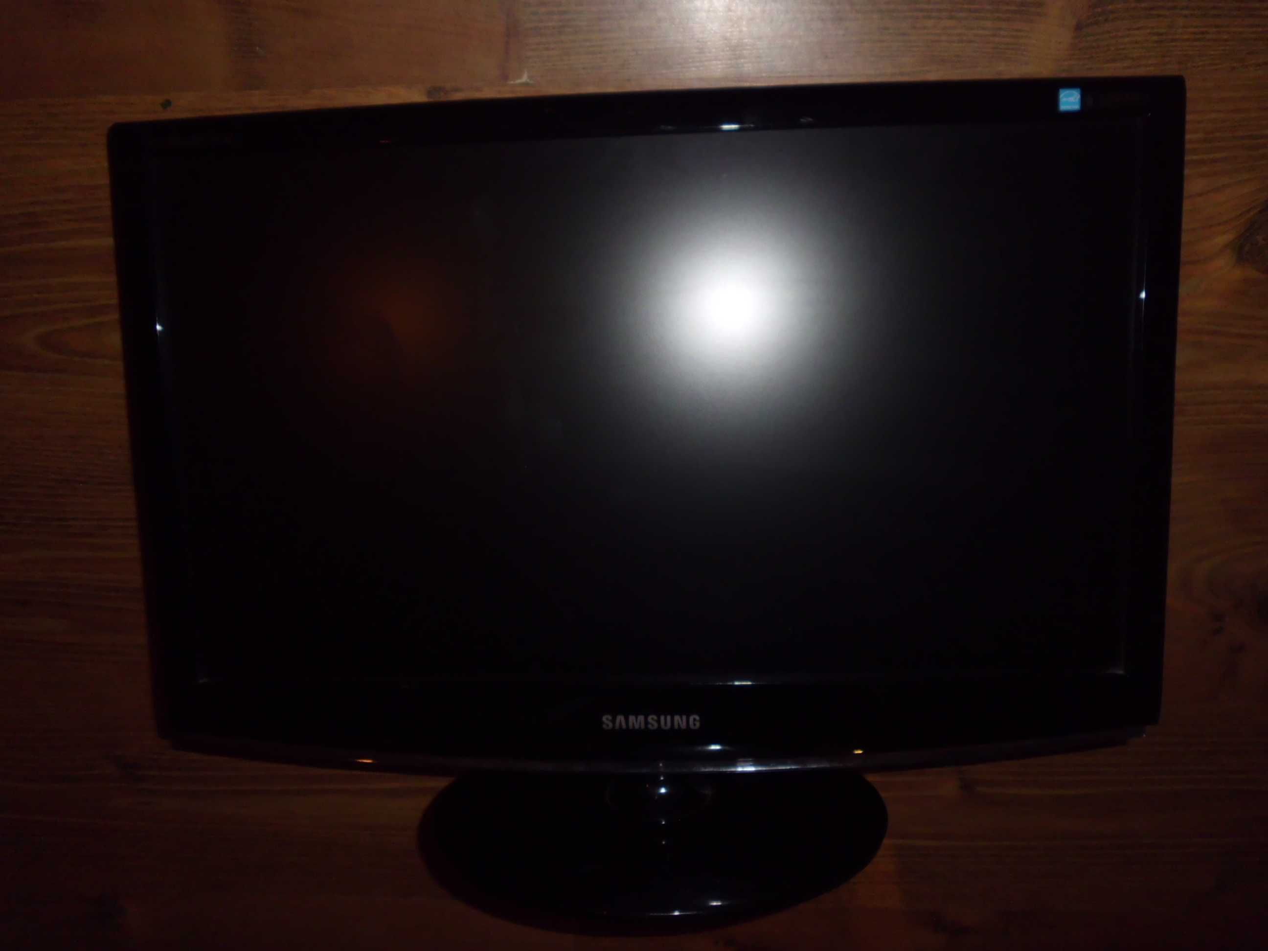 Monitor LCD Samsung 2233SN 21,5 " 1920 x 1080 px działający