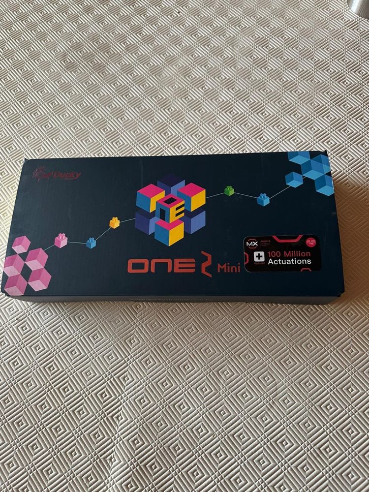 Teclado Ducky one 2 mini