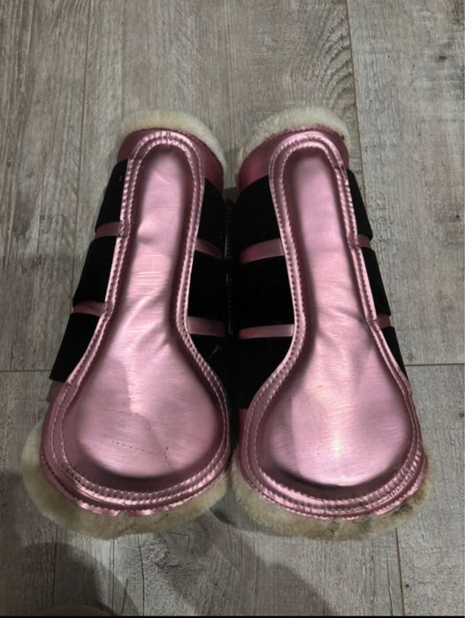 Ochraniacze z futerkiem