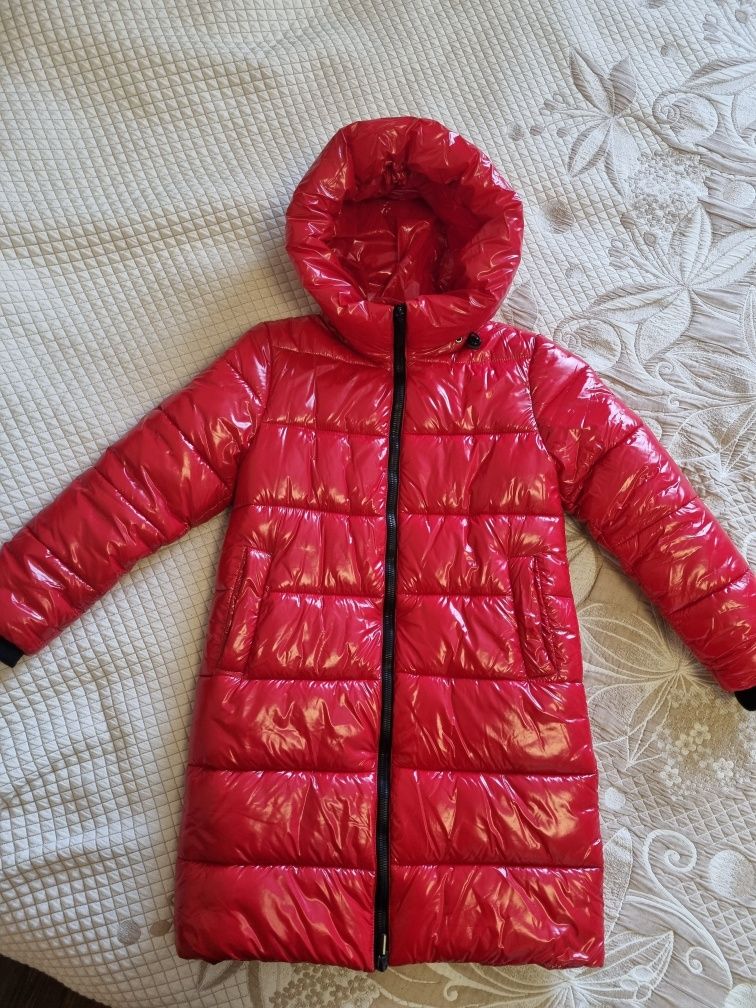 Зимове пальто на дівчинку 128 см