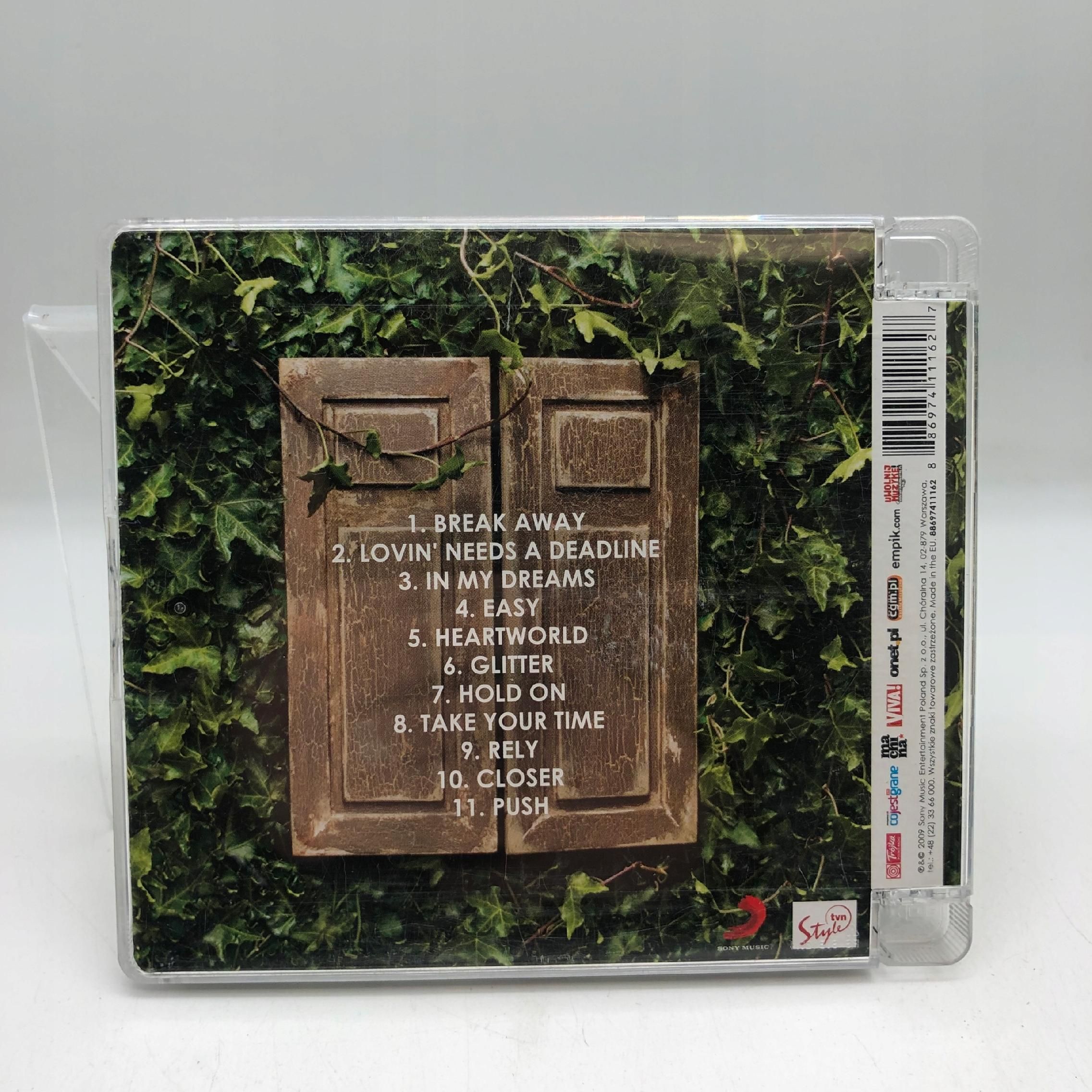 cd - mika urbaniak - closer