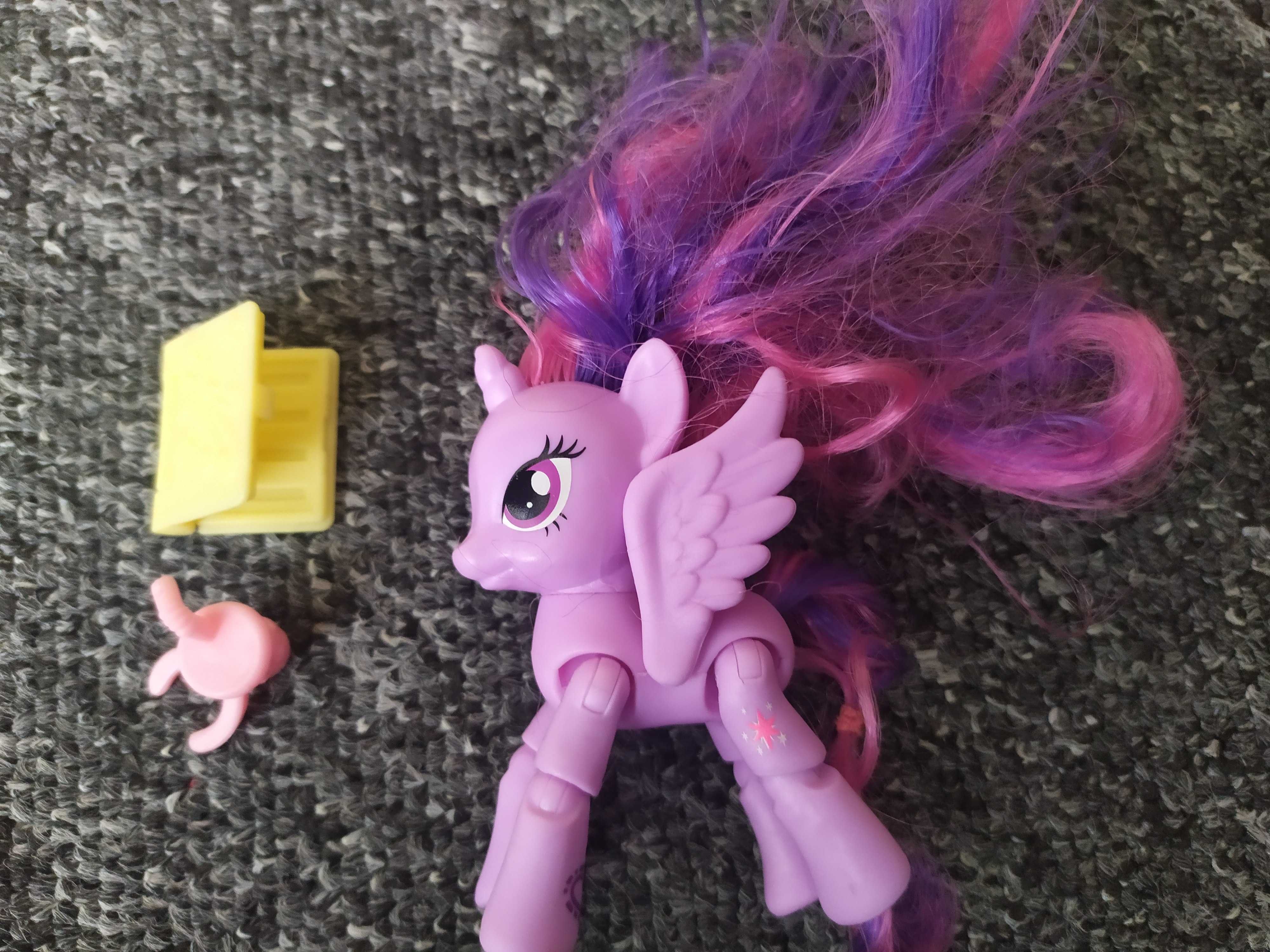 MLP figurka Twilight Sparkle kucyk do pozowania My Little Pony 10