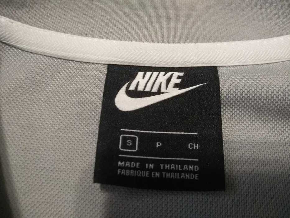 Nike crewneck size S bluza