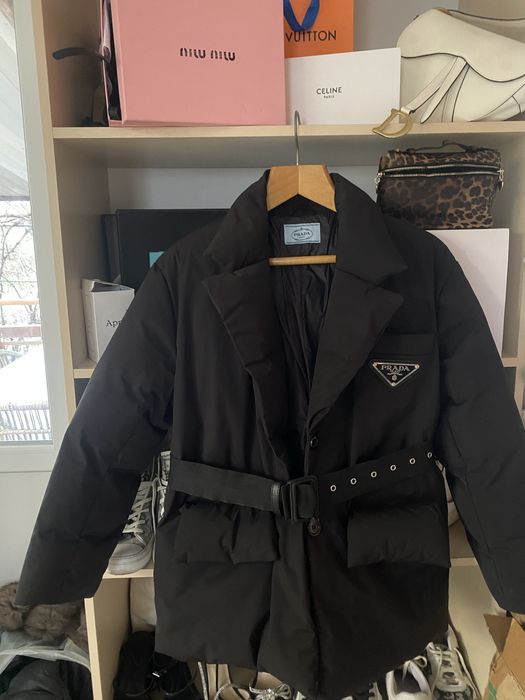 Пуховик prada куртка з поясом коротка трансформер желет з поясом бренд