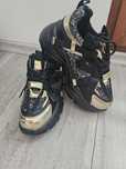 Buty sneakersy czarno zlote