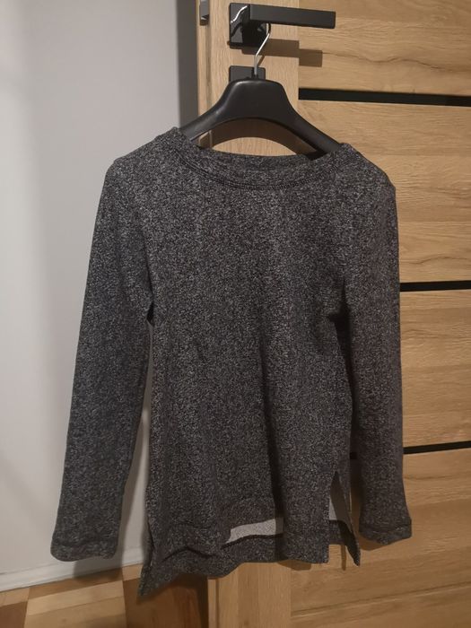 Sweterek h&m 34 XS szary na długi rekaw
Założony raz